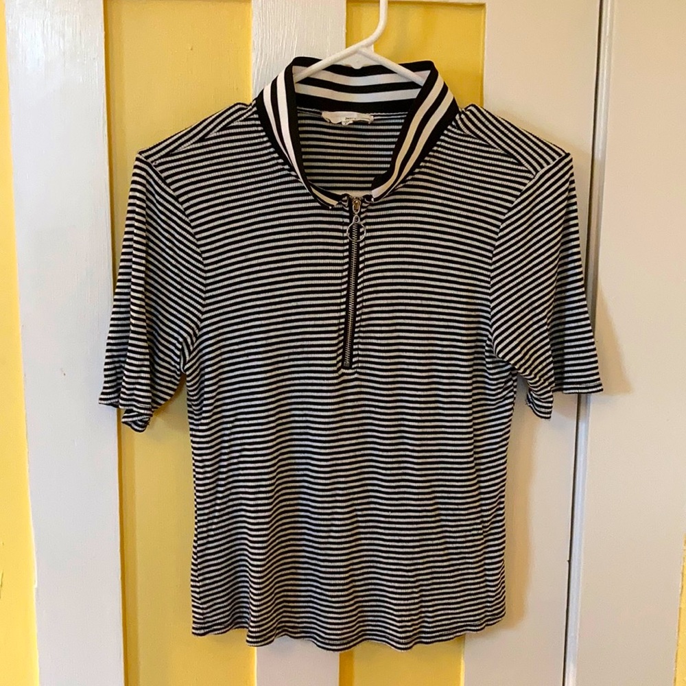 June & Hudson Ribbed B&W Striped Shirt